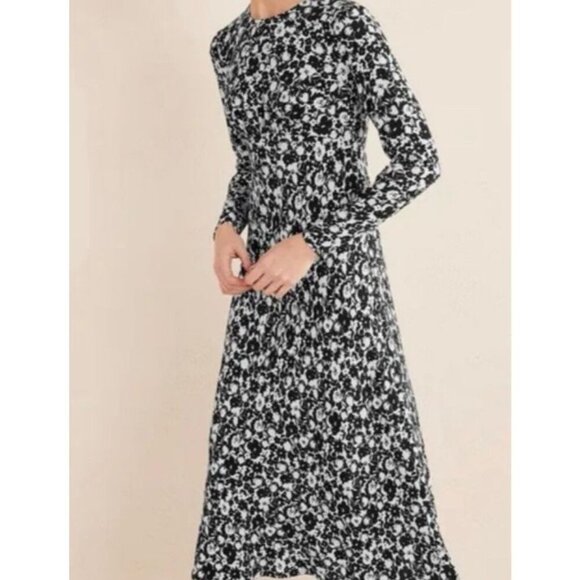 Boden Crew Neck Midi Tea Dress in Black Bloom Silhouette NWOT Size US 4P - Picture 1 of 12